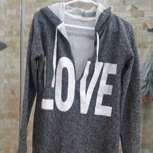 'LOVE' SWEATSHIRT HOODED,